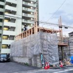 大分市舞鶴町に建築中の新築建売住宅2棟が無事に棟上げいたしました！